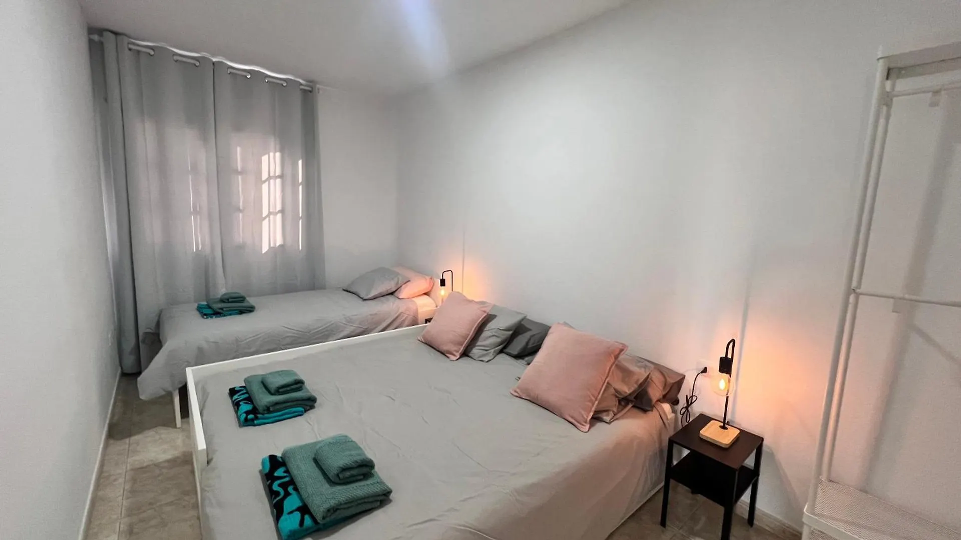 アパート Seaview Alcala 2 Bedroom スペイン